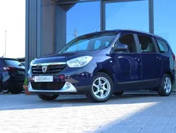 Azul Usado 2013 Dacia Lodgy Lauréate Monovolume | € 13.950 (Preço justo)