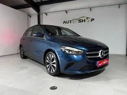 Azul Usado 2021 Mercedes B250e Style Monovolume | € 19.990