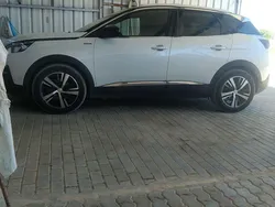 Usado 2020 Peugeot 3008 GT Sedan | € 22.500 (Preço justo)