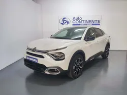 Branco Usado 2023 Citroën e-C4 Shine Sedan | € 27.500 (Preço justo)