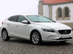 Branco glaciar Usado 2012 Volvo V40 Momentum Carrinha | € 11.900 (Preço justo)