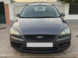 Usado 2005 Ford Focus Sedan | € 3.300 (Preço elevado)