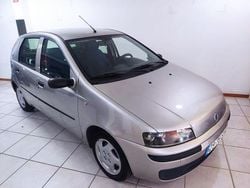Usado 2001 Fiat Punto Sedan | € 2.750 (Preço justo)