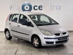 Cinza Usado 2007 Mitsubishi Colt Inform Citadino | € 3.250