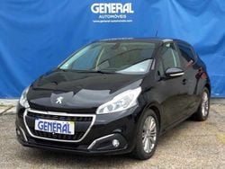 Preto Usado 2019 Peugeot 208 Signature Sky Citadino | € 12.400 (Preço justo)