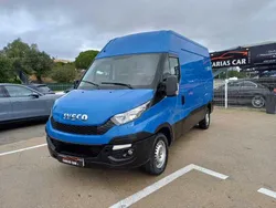 Azul Usado 2015 Iveco Daily | € 24.990
