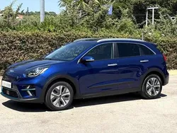 Azul Usado 2022 Kia e-Niro Spirit SUV | € 25.900 (Preço justo)