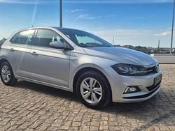 Cinza Usado 2019 VW Polo | € 12.990 (Preço justo)