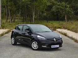 Preto Usado 2018 Renault Clio IV Zen Citadino | € 11.600 (Bom preço)