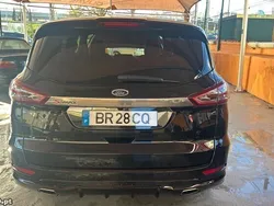Preto Usado 2019 Ford S-MAX ST-Line Monovolume | € 28.500