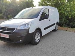 Branco Usado 2018 Peugeot Partner Monovolume | € 9.990 (Bom preço)