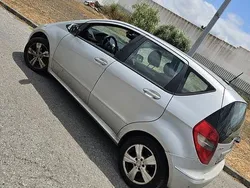 Usado 2011 Mercedes A180 Sedan | € 3.000