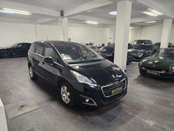 Preto Usado 2015 Peugeot 5008 Monovolume | € 10.500 (Preço justo)