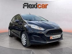 Preto Usado 2016 Ford Fiesta Trend Citadino | € 9.480 (Preço justo)