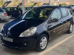Preto Usado 2005 Renault Clio II Dynamique | € 4.990 (Preço justo)