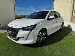 Branco Usado 2020 Peugeot 208 Allure Citadino | € 15.750