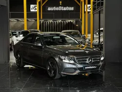 Cinzento Usado 2017 Mercedes C220 Sedan | € 21.990 (Bom preço)