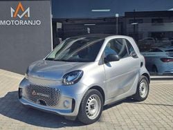 Cinza Usado 2021 Smart ForTwo Electric Drive Passion | € 11.500 (Preço justo)