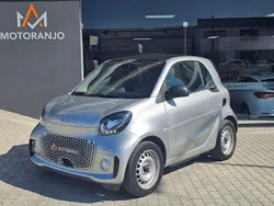 Cinza Usado 2021 Smart ForTwo Electric Drive Passion | € 11.500 (Preço justo)