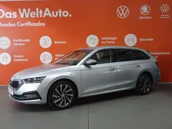 Cinzento claro Usado 2024 Skoda Octavia Carrinha | € 30.990 (Preço justo)