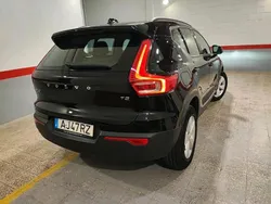 Preto Usado 2021 Volvo XC40 Momentum SUV | € 24.200 (Bom preço)