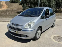 Usado 2005 Citroën Xsara Picasso Monovolume | € 2.650 (Preço elevado)