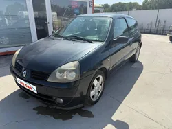 Preto Usado 2004 Renault Clio II | € 1.750 (Bom preço)