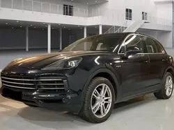 Azul Usado 2019 Porsche Cayenne Platinum Edition SUV | € 65.890