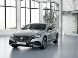 Azul Novo 2025 Mercedes E300 Sedan | € 84.560 (Caro)