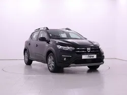 Noir nacre Usado 2022 Dacia Sandero Comfort Citadino | € 16.700 (Preço justo)