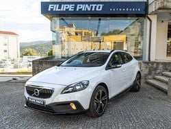 Branco Usado 2017 Volvo V40 Kinetic Carrinha | € 17.890 (Preço elevado)