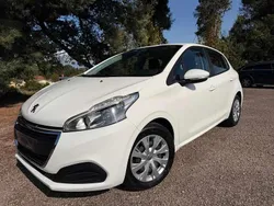 Branco Usado 2019 Peugeot 208 Citadino | € 11.685 (Bom preço)