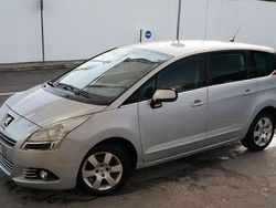 Usado 2013 Peugeot 5008 Sedan | € 7.000