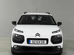 Branco Usado 2016 Citroën C4 Cactus PureTech Citadino | € 8.900 (Preço justo)