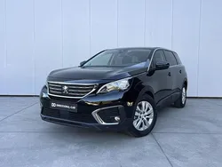 Preto Usado 2020 Peugeot 5008 Active Monovolume | € 21.490 (Preço justo)