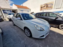 Branco Usado 2013 Alfa Romeo Giulietta Citadino | € 9.299