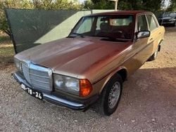 Outra Usado 1982 Mercedes 300 Sedan | € 9.500