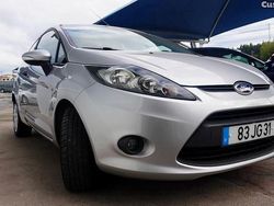 Cinza Usado 2010 Ford Fiesta | € 4.850