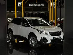 Branco Usado 2020 Peugeot 3008 Style SUV | € 20.490 (Preço justo)