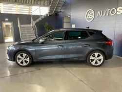 Cinza Usado 2024 Seat Leon FR | € 22.900 (Preço justo)