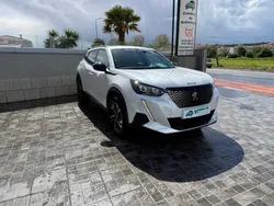 Branco Usado 2023 Peugeot 2008 SUV | € 21.980 (Preço elevado)