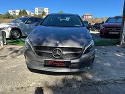 Cinza Usado 2017 Mercedes A180 Style | € 17.200 (Preço justo)