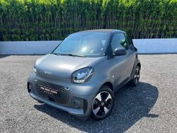 Cinza Usado 2022 Smart ForTwo Electric Drive Passion | € 12.990 (Preço justo)