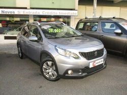 Cinzento Usado 2019 Peugeot 2008 Signature Sky SUV | € 15.980 (Preço justo)