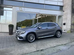 Cinzento preto Usado 2019 Mercedes GLA180 SUV | € 30.900 (Caro)