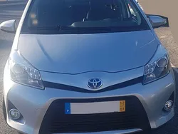 Usado 2012 Toyota Yaris Hybrid Sedan | € 10.000 (Preço justo)