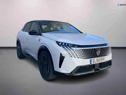 Branco Usado 2024 Peugeot e-3008 GT SUV | € 44.900 (Preço justo)