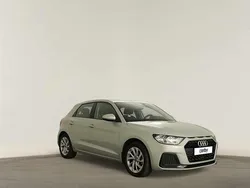 Cinzento Usado 2024 Audi A1 Sportback Advanced Citadino | € 22.990 (Preço justo)