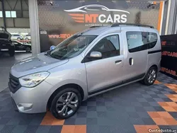 Cinza Usado 2015 Dacia Dokker Essentiel Van | € 12.900