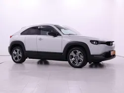 Branco Usado 2023 Mazda MX30 SUV | € 24.000 (Preço justo)